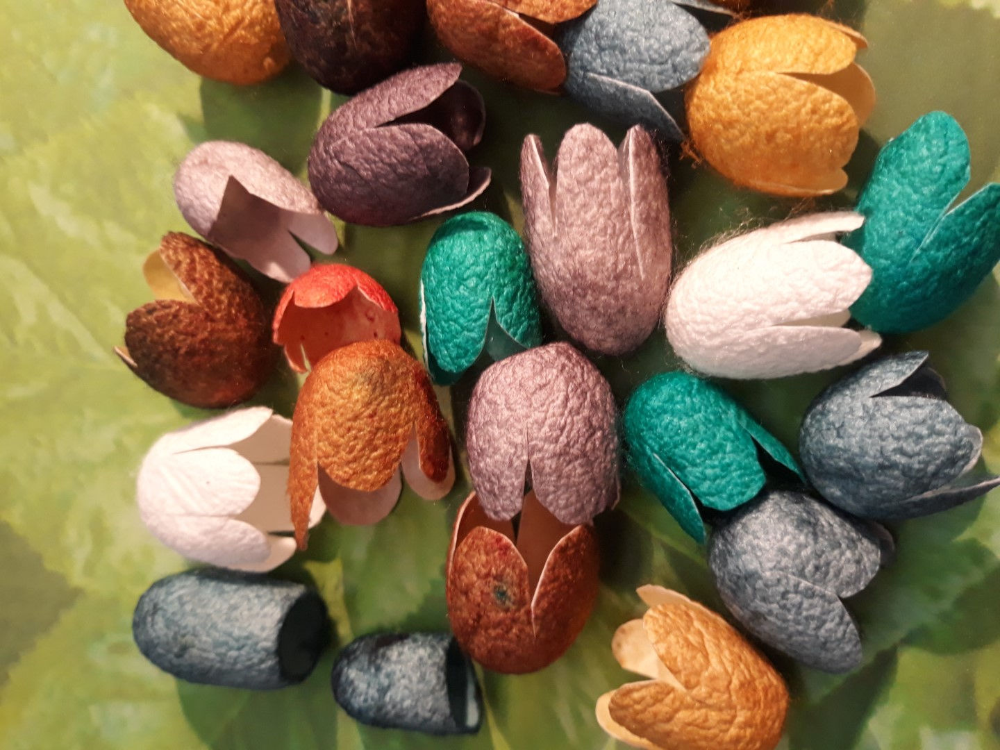 Μεταξωτά κουκούλια. Το νέο αγαπημένο υλικό των Jewels My Way