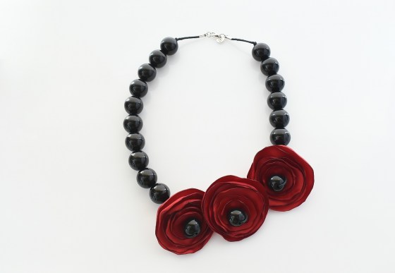 Handmade_necklace_satin_fabric_roses_blooming